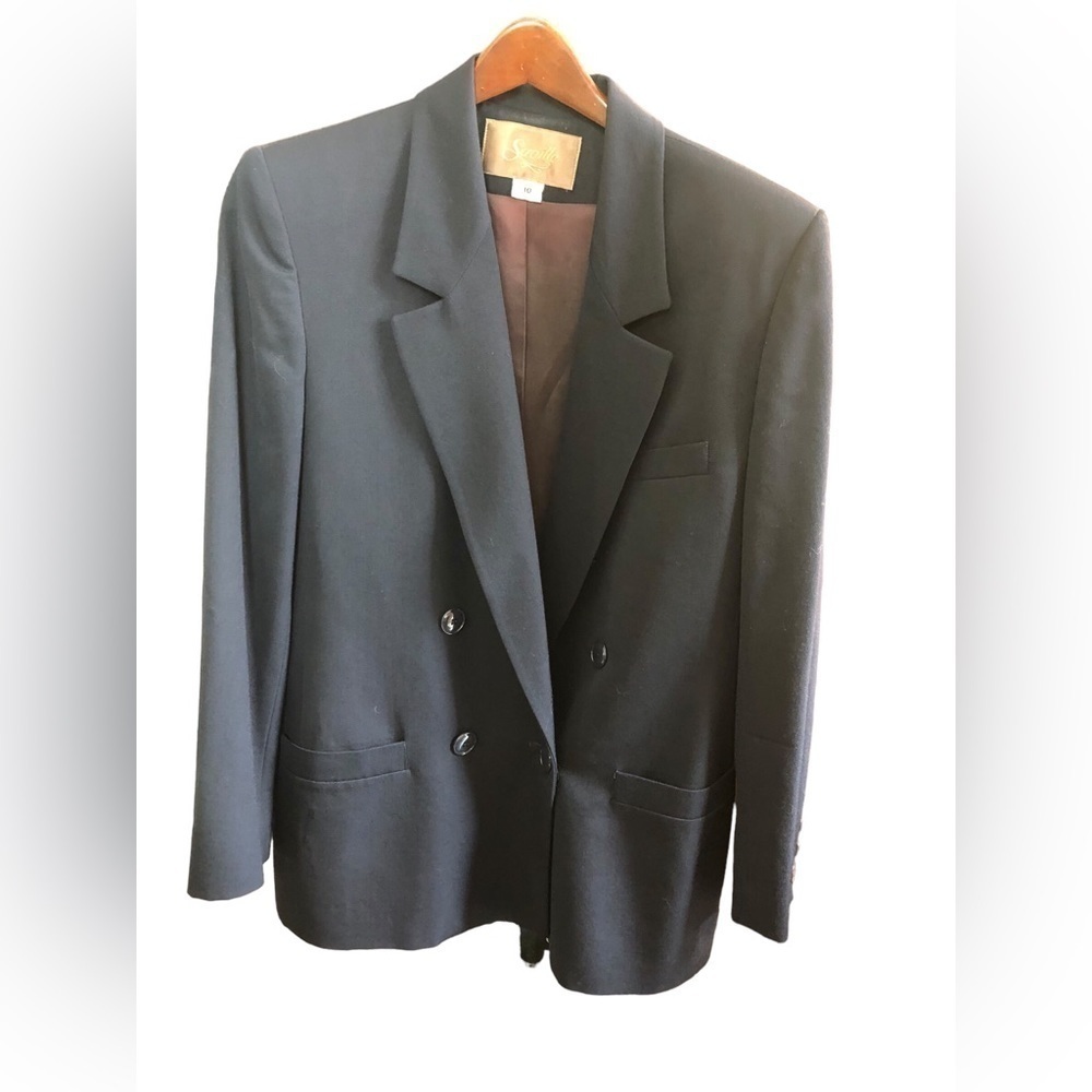Saville Women’s two piece‎ wool suit, skirt and blazer